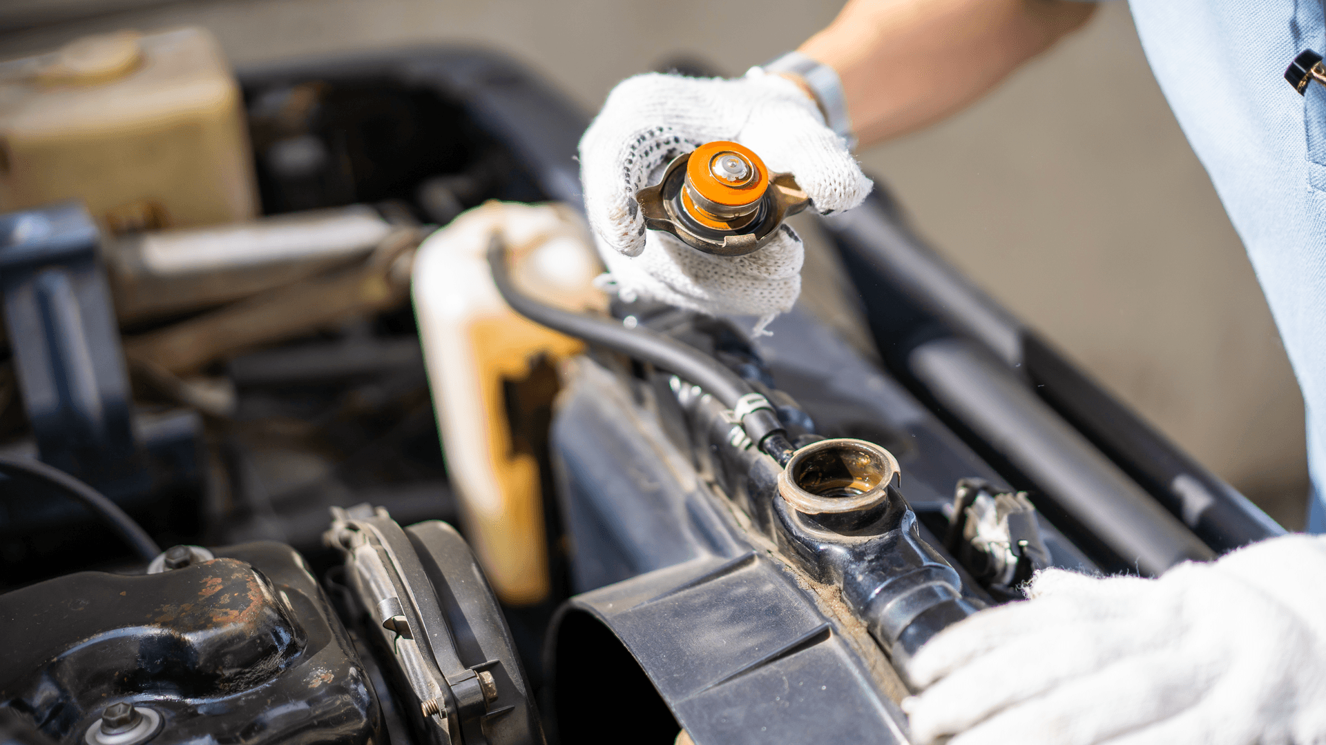 Radiator Leak Warning Signs & Maintenance