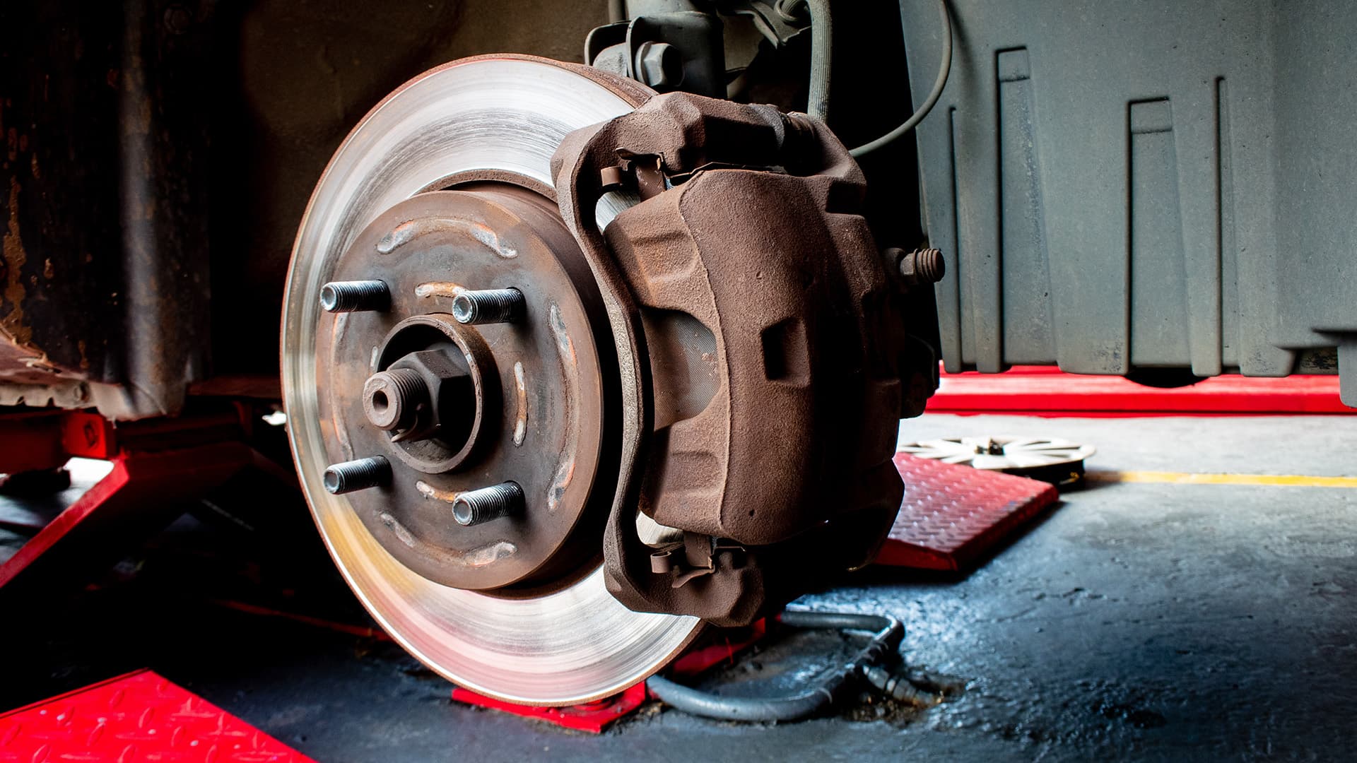 Brakes-Need-Servicing_1920x1080