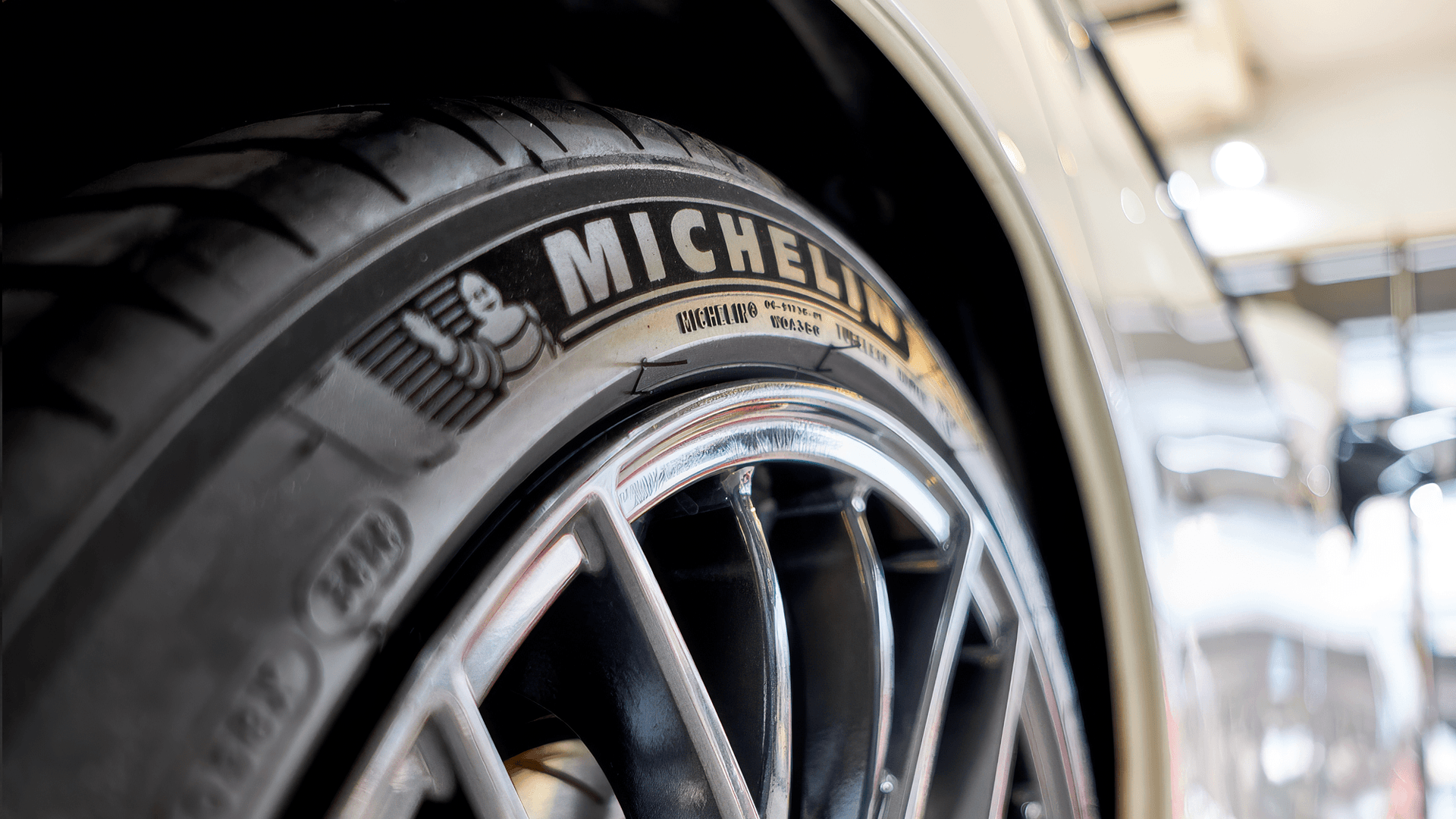 Michelin-Tire_Background.png