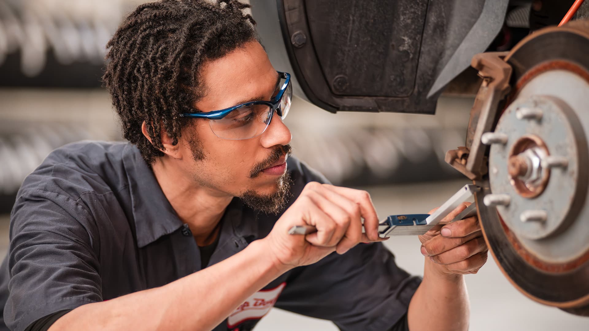Brake System Maintenance Ensuring Optimal Performance and Safety on the Road_1920x1080.jpg