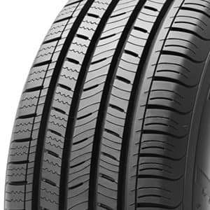 Kumho Solus TA11 Tire