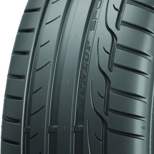 Dunlop Sport Maxx RT Tire